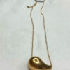 Colgante Gota Minimalista en Acero Dorado