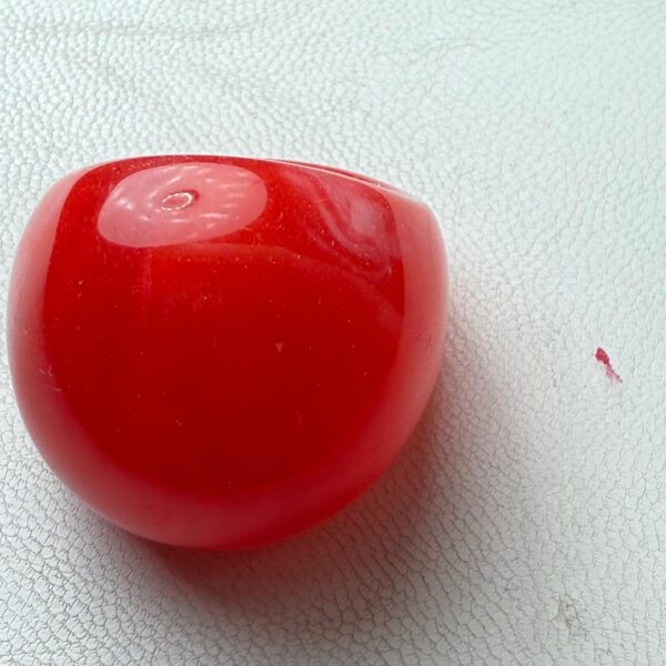 🔴 Anillo Rojo Maxi – Estilo Retro Minimalista