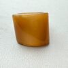 🧡 Anillo Chunky en Resina Ámbar Dorado – Toque Retro y Elegante para tu Look
