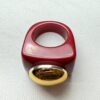 🍒 Anillo Chunky Rojo con Aplique Dorado – Estilo Retro con Toque Glam