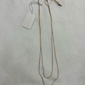 ✨ Collar Doble Dorado con Detalle de Mostacillas – Toque Sutil y Moderno