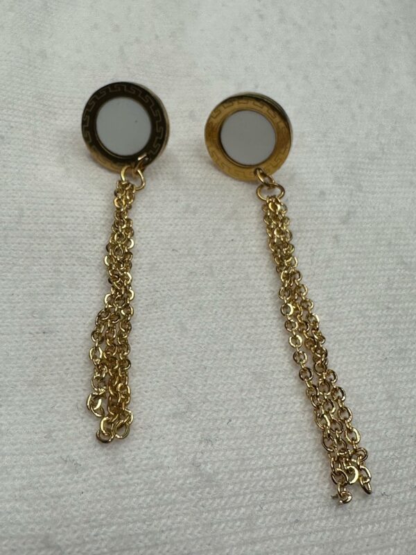 ✨ Pendientes Colgantes de Cadena Dorada con Detalle Espejo